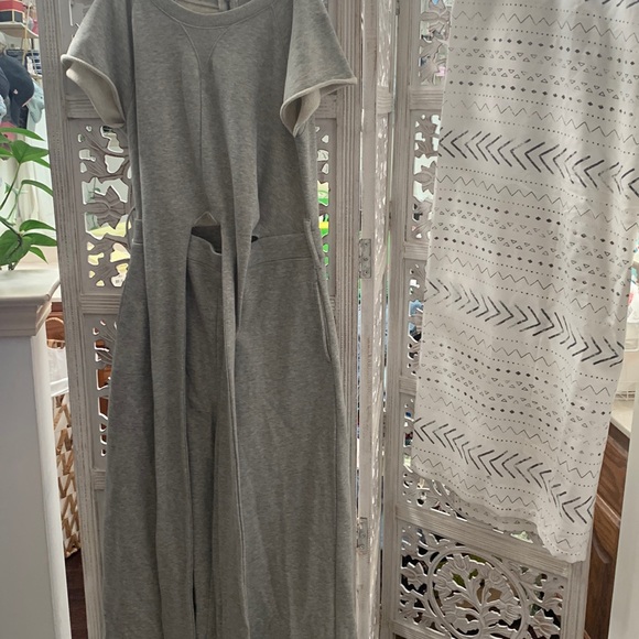 RACHEL Rachel Roy Pants - Macy’s RachelRoy jumpsuit belted with side pocket. Size S